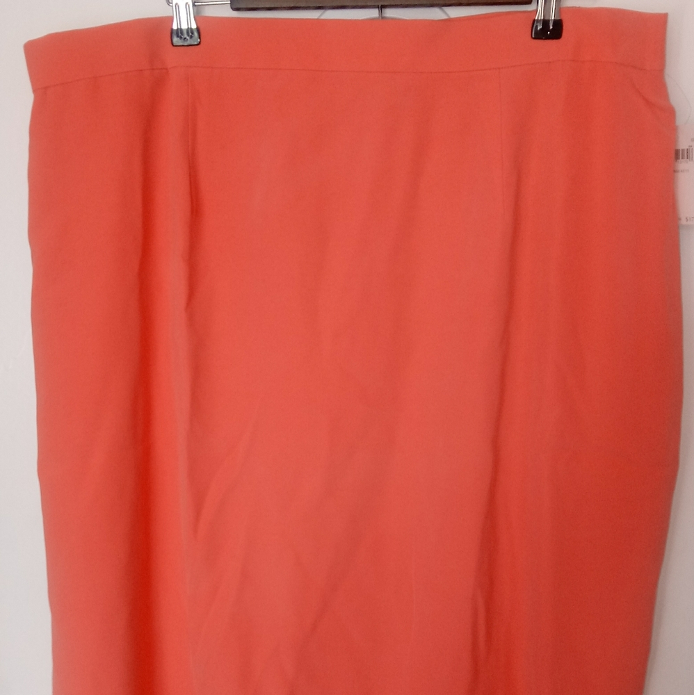 Dana Buchman Skirt